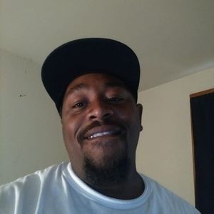 Meet your Posher, Dennis